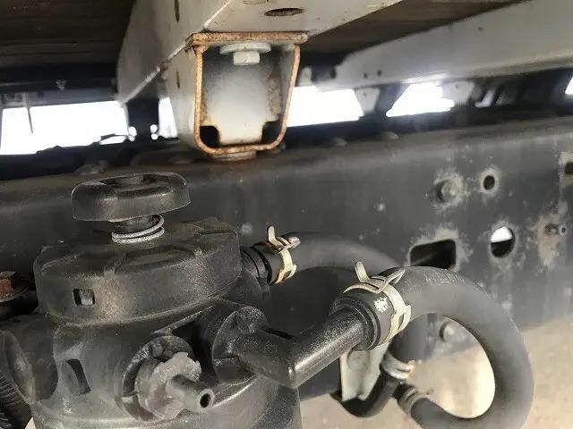 日野デュトロ平ボディ小型（2t・3t）[写真24]