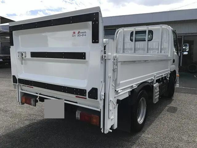 日野デュトロ平ボディ小型（2t・3t）[写真04]