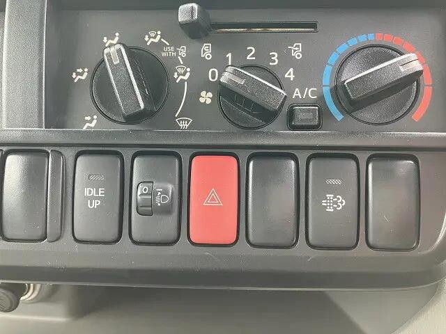 トヨタトヨエースダブルキャブ（Wキャブ）小型（2t・3t）[写真26]