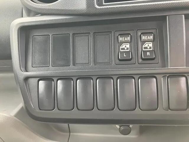 トヨタトヨエースダブルキャブ（Wキャブ）小型（2t・3t）[写真27]