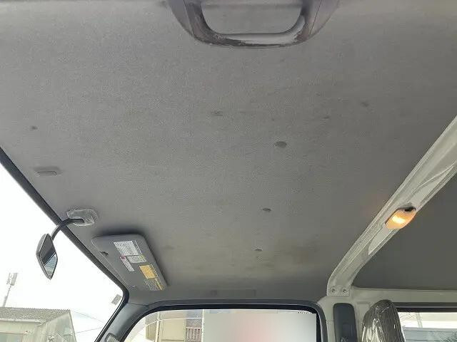 トヨタトヨエースダブルキャブ（Wキャブ）小型（2t・3t）[写真36]