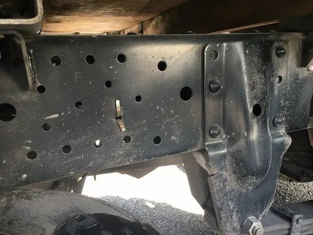 いすゞエルフダブルキャブ（Wキャブ）小型（2t・3t）[写真19]