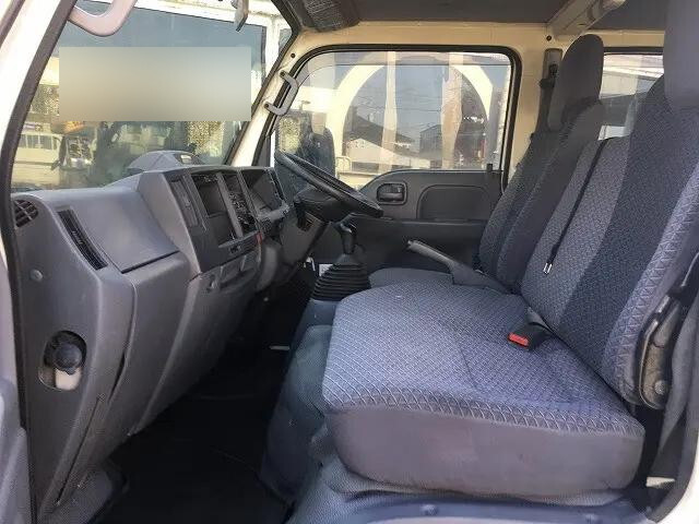 いすゞエルフダブルキャブ（Wキャブ）小型（2t・3t）[写真24]