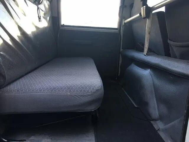 いすゞエルフダブルキャブ（Wキャブ）小型（2t・3t）[写真26]