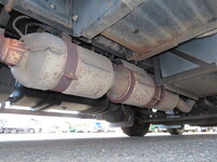 三菱ふそうスーパーグレートアルミウイング大型（10t）[写真16]