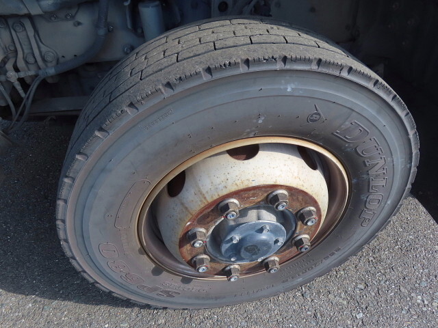 三菱ふそうスーパーグレートアルミウイング大型（10t）[写真16]