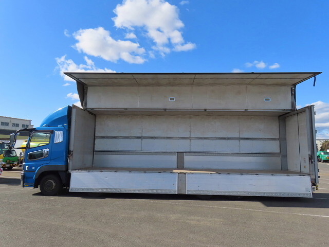 三菱ふそうスーパーグレートアルミウイング大型（10t）[写真30]