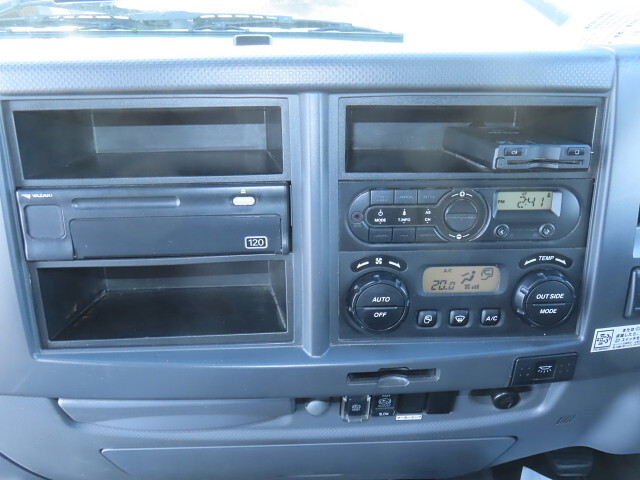 いすゞフォワードアルミブロック中型（4t）[写真21]