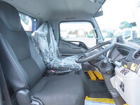 三菱ふそうキャンターセーフティローダー小型（2t・3t）[写真16]