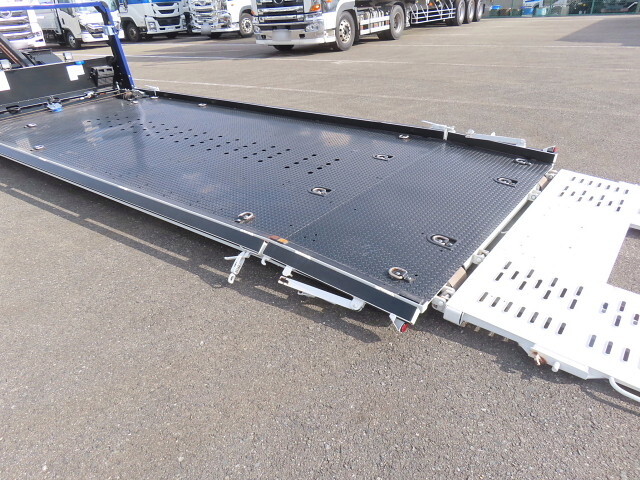 三菱ふそうキャンターセーフティローダー小型（2t・3t）[写真28]