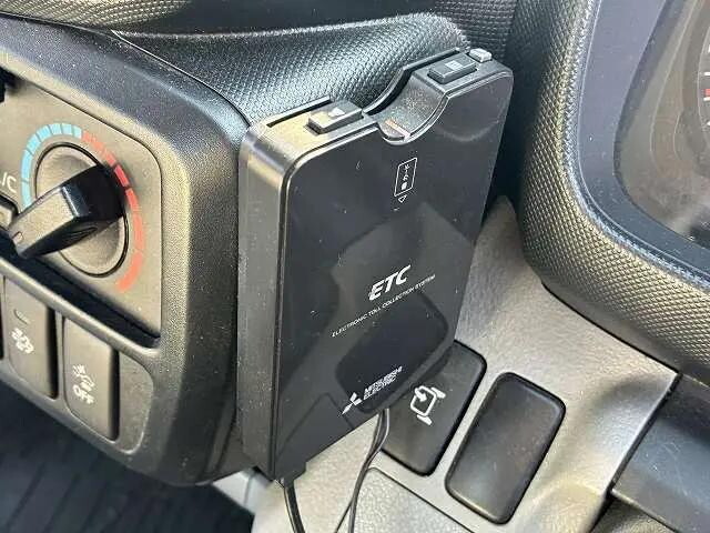 日野デュトロ平ボディ小型（2t・3t）[写真22]