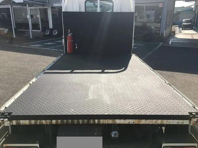 トヨタトヨエース平ボディ小型（2t・3t）[写真13]