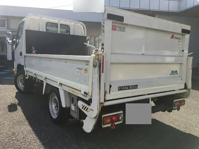 トヨタトヨエース平ボディ小型（2t・3t）[写真02]