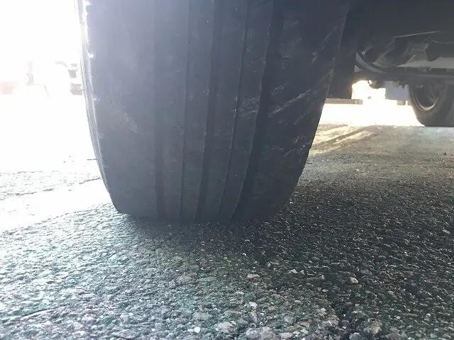 トヨタトヨエース平ボディ小型（2t・3t）[写真29]