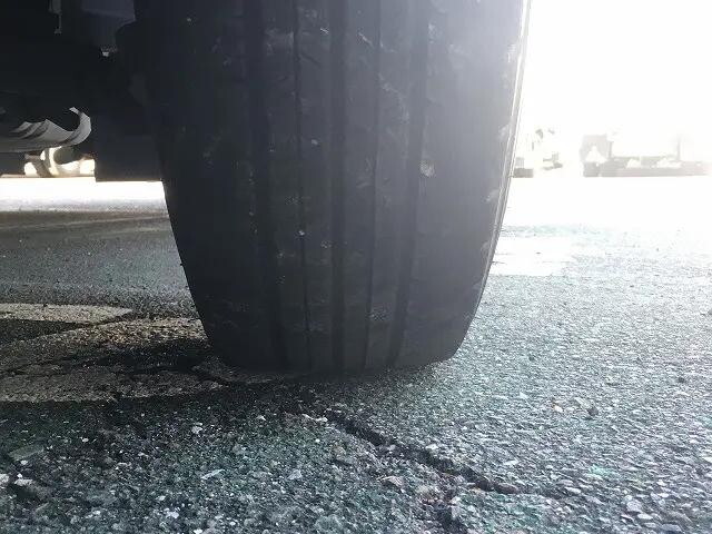 トヨタトヨエース平ボディ小型（2t・3t）[写真30]