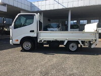 トヨタトヨエース平ボディ小型（2t・3t）[写真08]