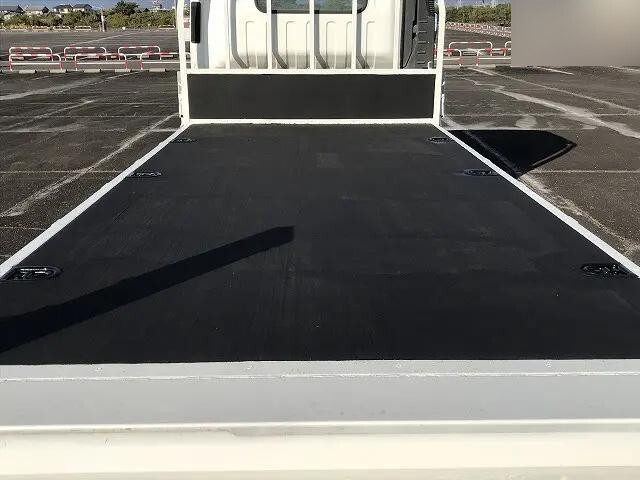 いすゞエルフ平ボディ小型（2t・3t）[写真12]