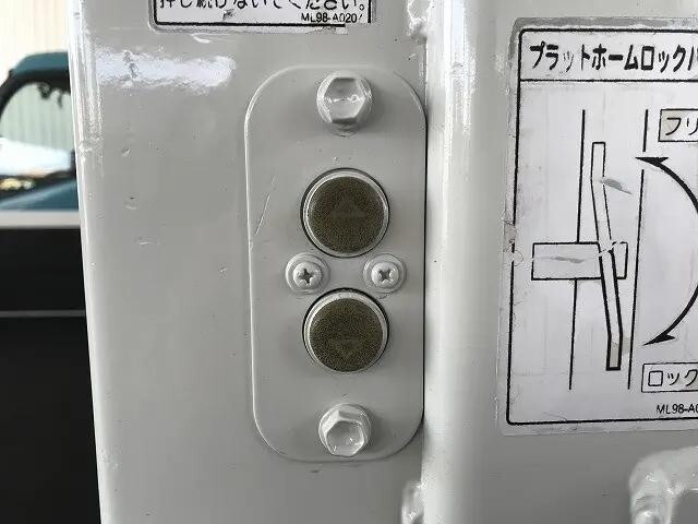 いすゞエルフ平ボディ小型（2t・3t）[写真22]