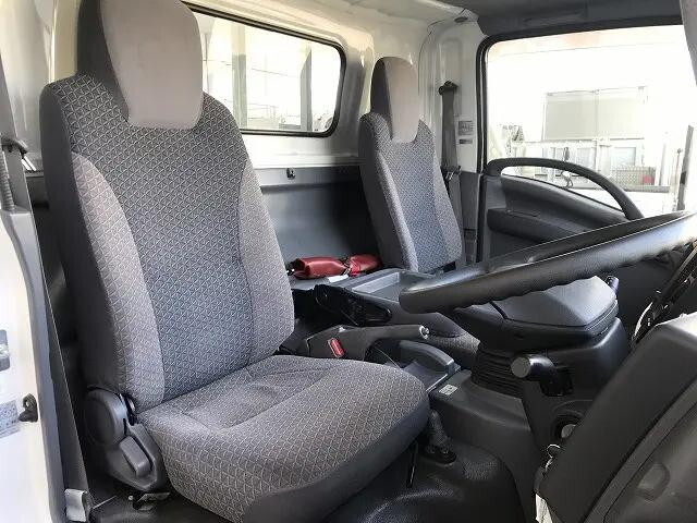 いすゞエルフ平ボディ小型（2t・3t）[写真24]