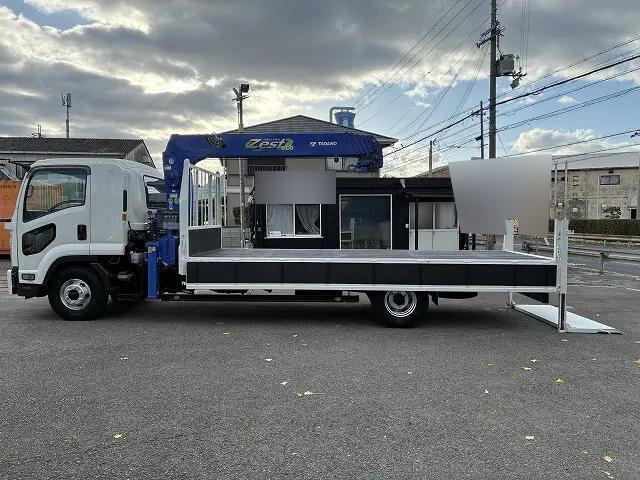 いすゞフォワードクレーン5段中型（4t）[写真09]