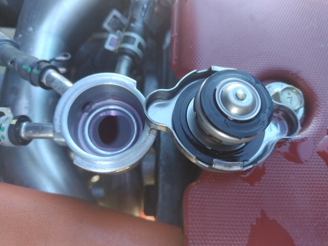 日野デュトロ平ボディ小型（2t・3t）[写真11]