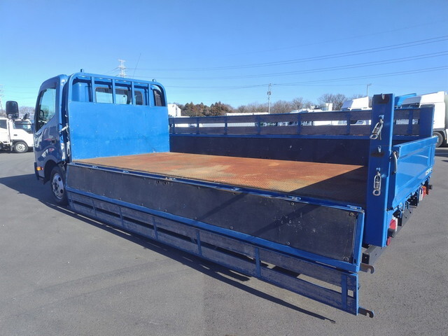 日野デュトロ平ボディ小型（2t・3t）[写真08]