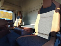 日野プロフィアトレーラーヘッド（トラクターヘッド）大型（10t）[写真21]