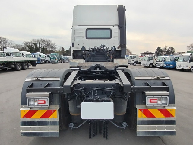 日野プロフィアトレーラーヘッド（トラクターヘッド）大型（10t）[写真05]