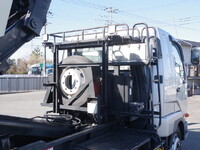 三菱ふそうファイターコンテナ専用車増トン（6t・8t）[写真17]