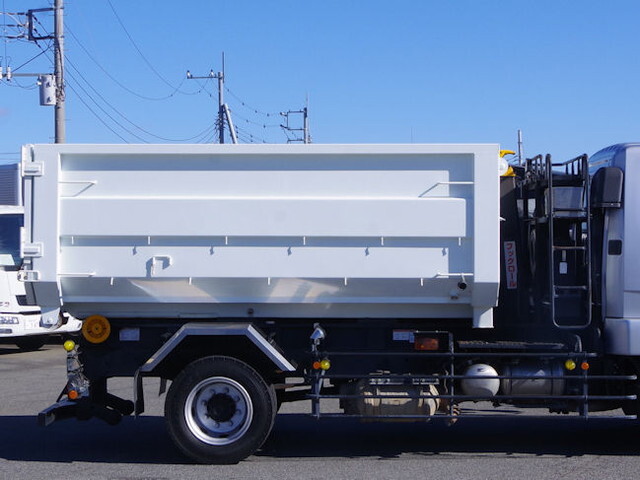 三菱ふそうファイターコンテナ専用車増トン（6t・8t）[写真20]