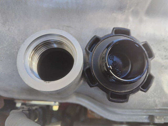 日野レンジャー深ダンプ（土砂禁ダンプ）中型（4t）[写真12]