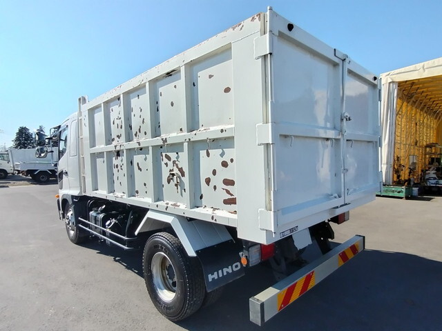 日野レンジャー深ダンプ（土砂禁ダンプ）中型（4t）[写真04]