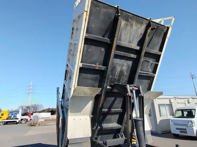 日野レンジャー深ダンプ（土砂禁ダンプ）中型（4t）[写真09]