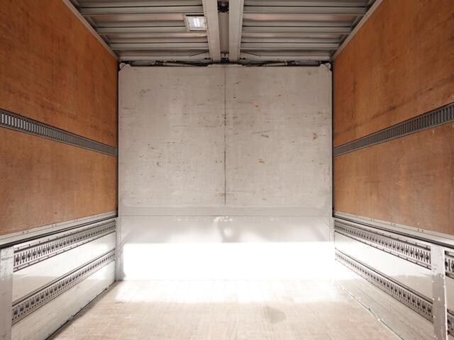 日野レンジャーアルミウイング中型（4t）[写真12]