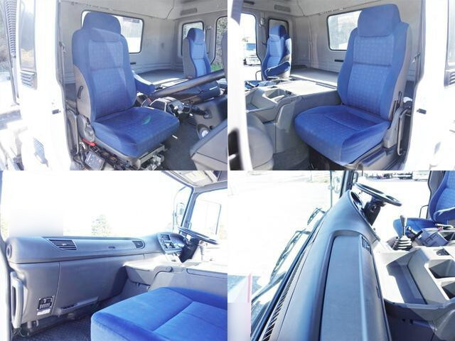 いすゞギガトレーラーヘッド（トラクターヘッド）大型（10t）[写真21]