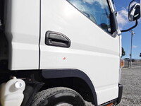 三菱ふそうキャンターアルミウイング小型（2t・3t）[写真11]