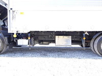 三菱ふそうキャンターアルミウイング小型（2t・3t）[写真16]