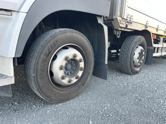 UDトラックスクオンアルミウイング大型（10t）[写真04]