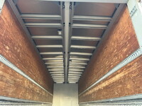 UDトラックスクオンアルミウイング大型（10t）[写真07]