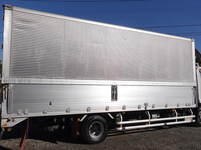 いすゞフォワードアルミウイング中型（4t）[写真08]