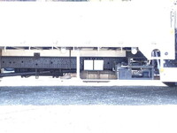 いすゞフォワード平ボディ中型（4t）[写真17]