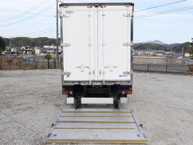 三菱ふそうキャンター冷凍車（冷蔵車）小型（2t・3t）[写真14]