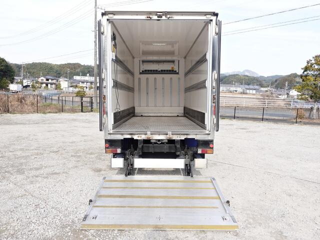三菱ふそうキャンター冷凍車（冷蔵車）小型（2t・3t）[写真15]