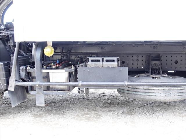 三菱ふそうキャンター冷凍車（冷蔵車）小型（2t・3t）[写真22]