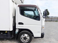 三菱ふそうキャンター冷凍車（冷蔵車）小型（2t・3t）[写真08]