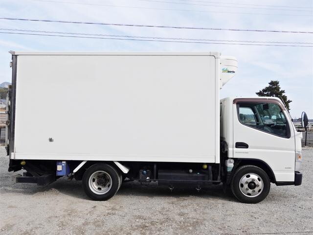 三菱ふそうキャンター冷凍車（冷蔵車）小型（2t・3t）[写真09]