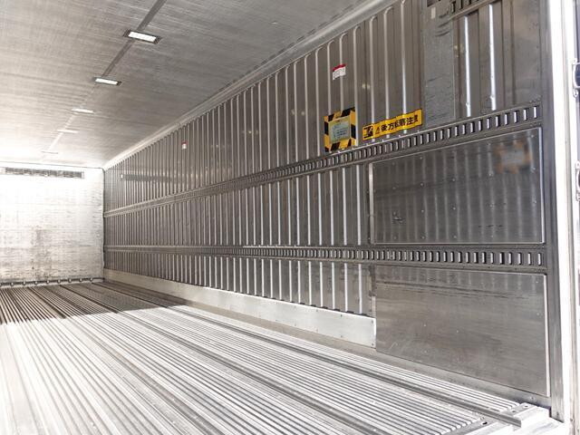 いすゞギガ冷凍車（冷蔵車）大型（10t）[写真11]