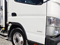 三菱ふそうキャンターアルミウイング小型（2t・3t）[写真07]