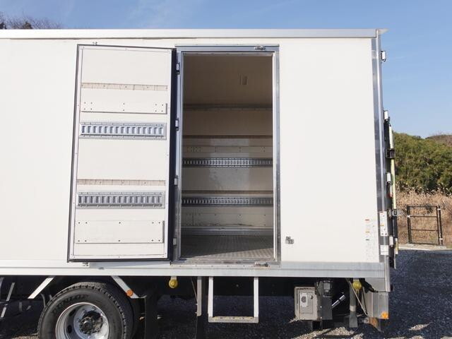 日野レンジャー冷凍車（冷蔵車）増トン（6t・8t）[写真11]