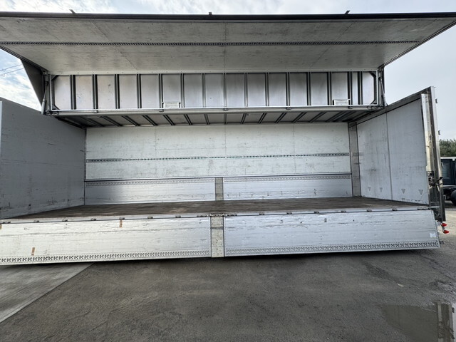 日野プロフィアアルミウイング大型（10t）[写真25]